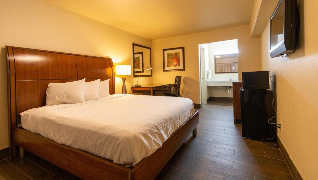 Magnuson Extended Stay And Suites Airport Hotel ايرفينغ المظهر الخارجي الصورة