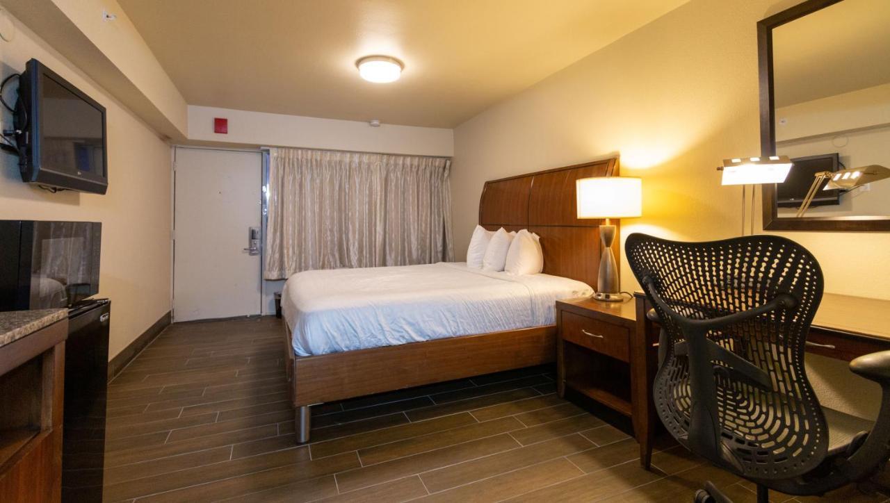 Magnuson Extended Stay And Suites Airport Hotel ايرفينغ المظهر الخارجي الصورة